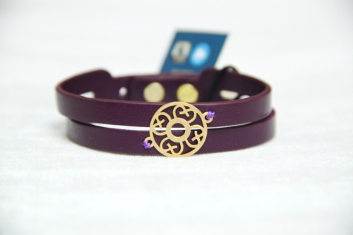 دستبند چرم و طلا طرح کلاسیک ایرانی کد OT045