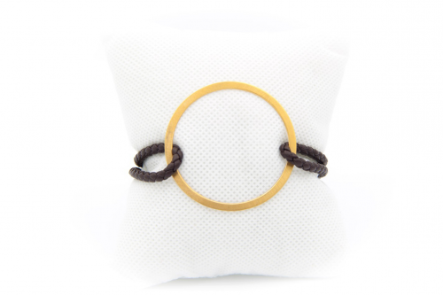 دستبند چرم مدل بافته قهوه ای و طلا فرم دایره کد ST022